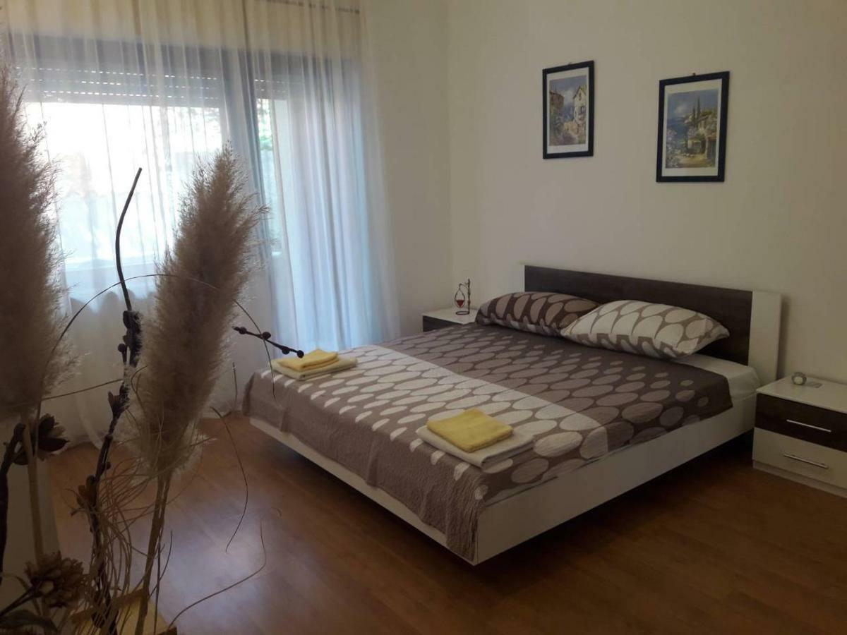 Apartment Zlata Vrcevan 메덜린 외부 사진